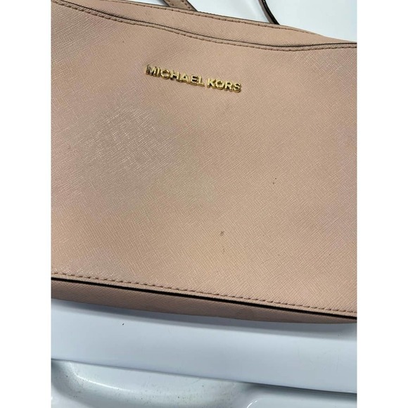 Michael Kors Light Pink Crossbody - Picture 6 of 10